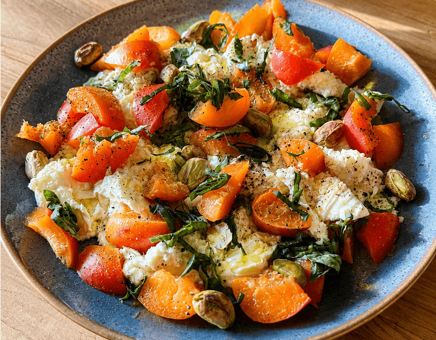 Salade abricots, mozarrella et pistache